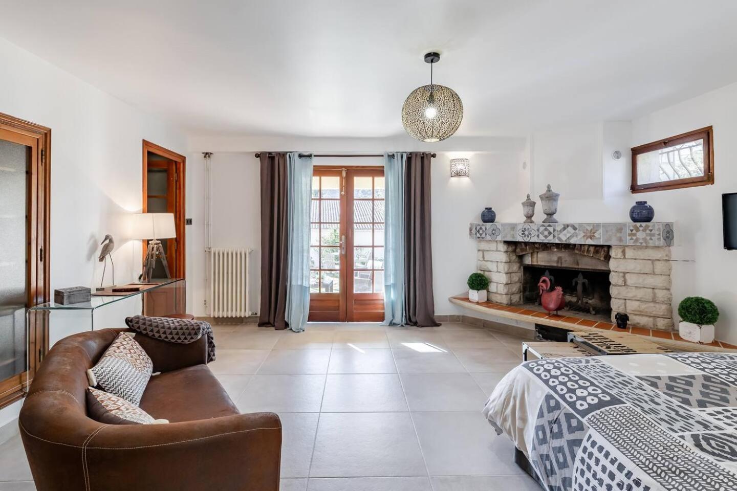 L'Angeannie Villa Roquefort-la-Bedoule Luaran gambar